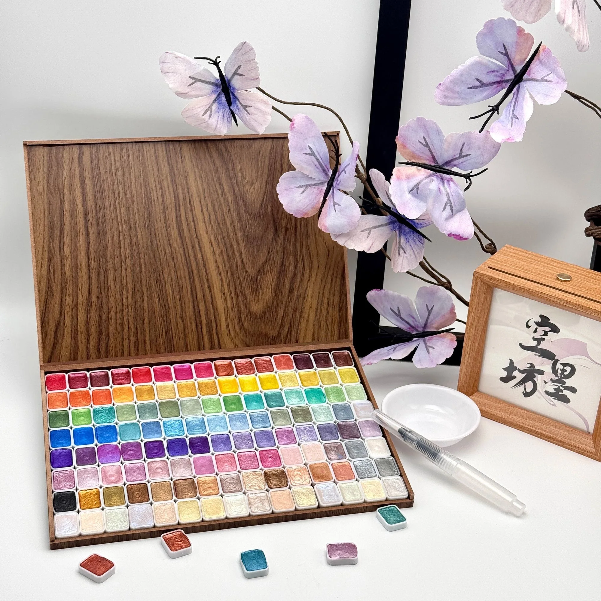 Glitter Watercolor Paints Set, 120 Colors Watercolor Paint, Wooden Box, for Professional, Artists, Illustrations, Drawing